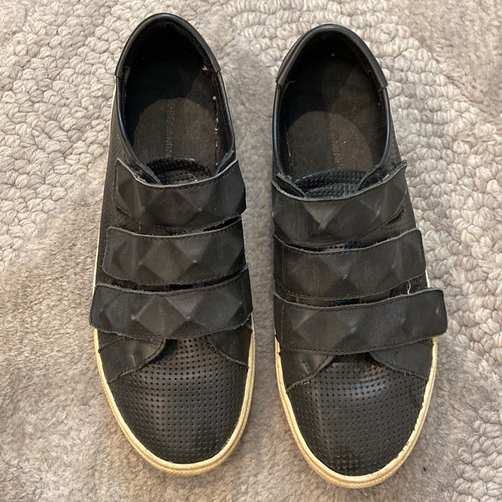 Rebecca Minkoff Black Sneaker Size 7 1/2